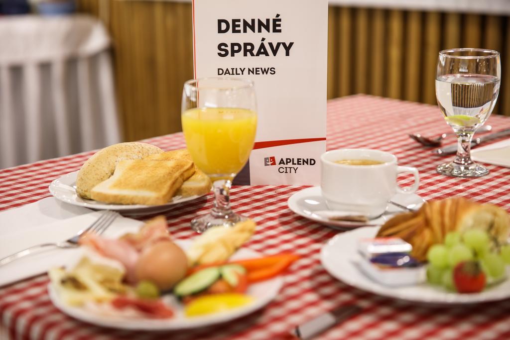 Aplend City Hviezdoslavovo Namestie Bratislava Dış mekan fotoğraf
